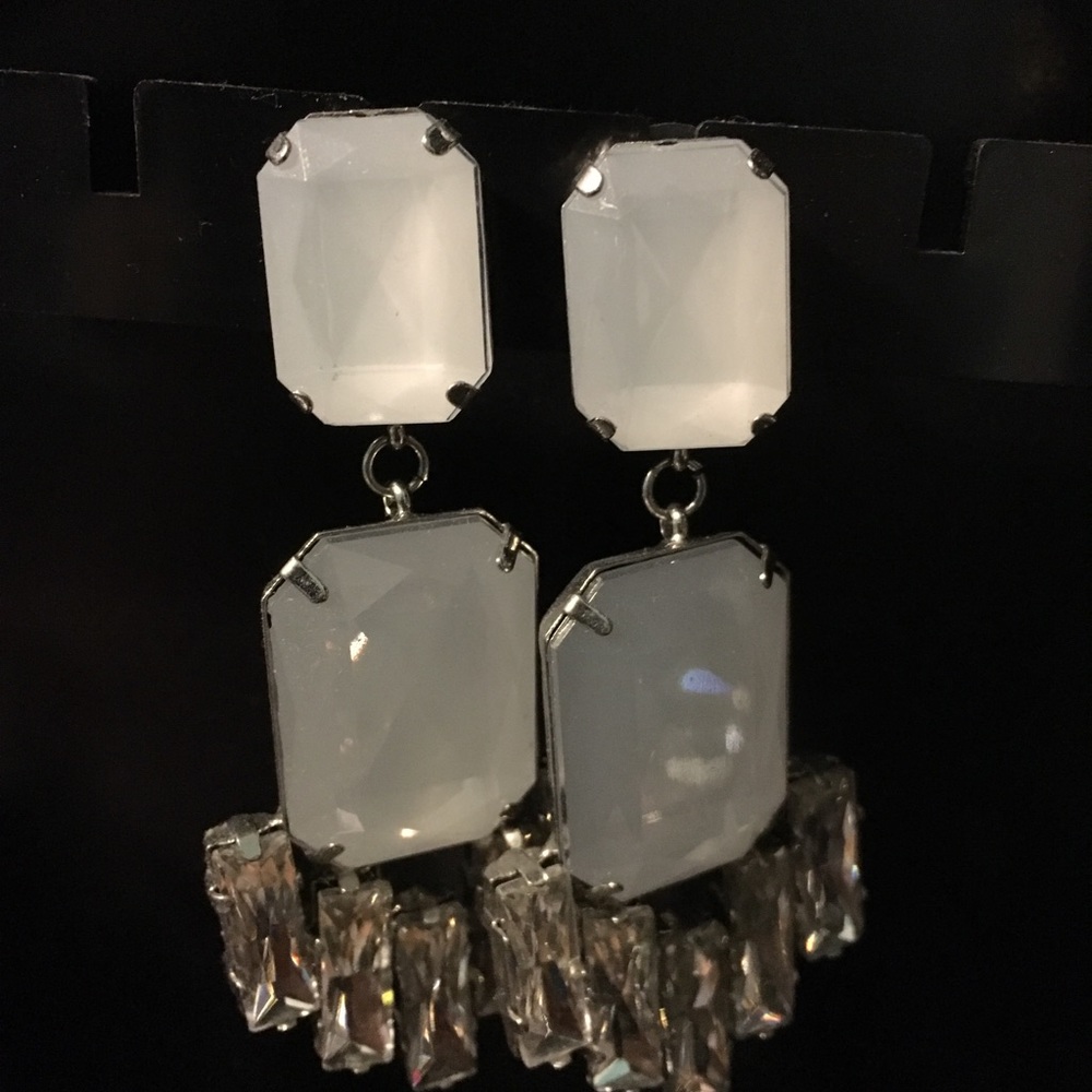 Drop earrings